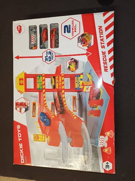Brand new Dickie Toys Rescue Parking station set with accessories 1