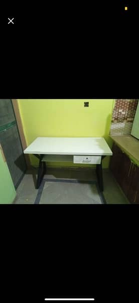 office desk / study table / office stable / staf table 8