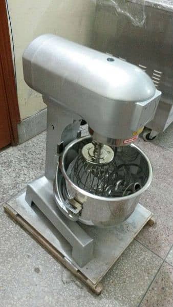 dough mixer all size and quality available we hve pizza oven counter 2