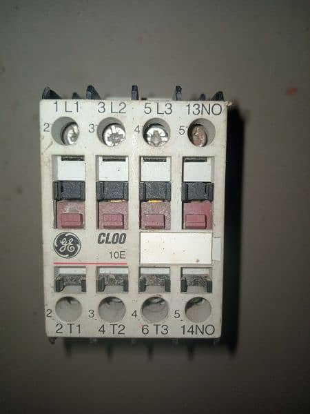 GE 4 pole Contactor 2