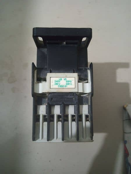 GE 4 pole Contactor 4