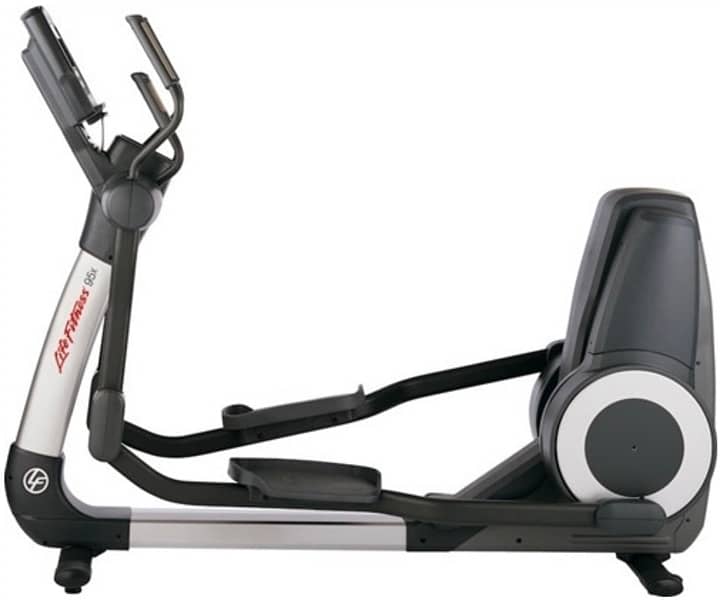 life fitness treadmill,elliptical,spin bike,recumbent bike available 3