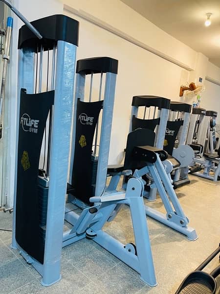 Treadmill,elliptical,upright bike,spin bike, recumbent bike available. 1