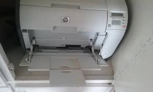 HP Color Laser Jet CP2025 1