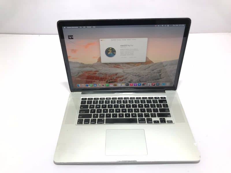 Apple MacBook Pro Core i7 likes new condition 3