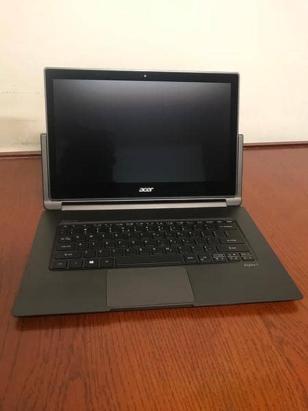 Acer Aspire R13 13.3in FHD Touch i5 6200U 4G 256GB SSD 2-1 Laptop 0
