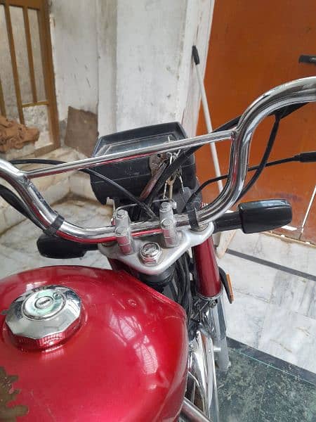 Honda CD 70 2018 model in good condition with original tank and sides 14