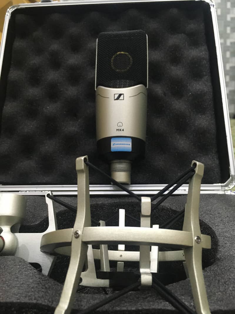 Sanhieser mk4 studio microphone 1