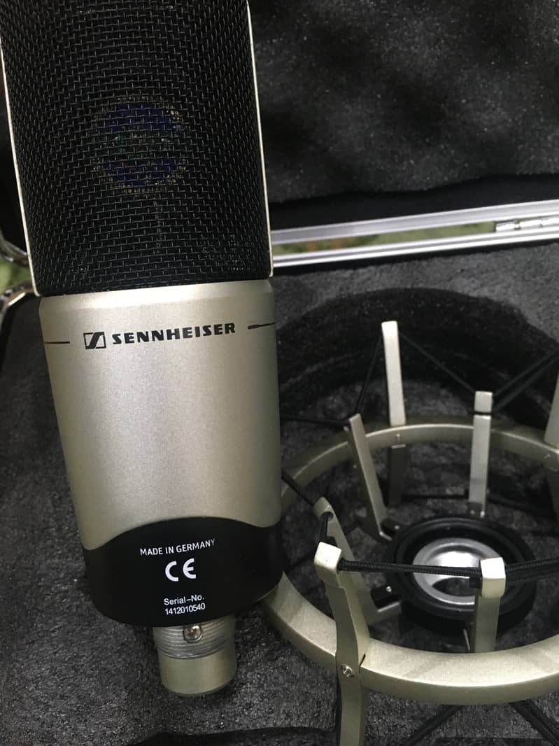 Sanhieser mk4 studio microphone 2