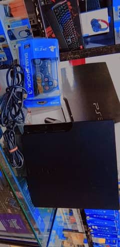 play station 3 with all accessories 10 games install 0