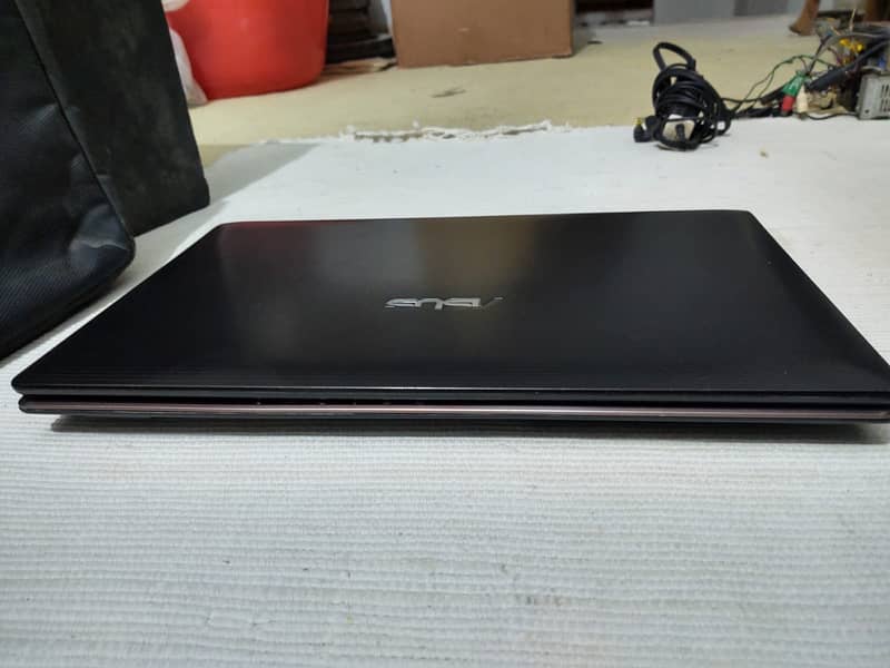 Urgent Sale Original American ASUS Laptop 17inch LED Crystal ClearDisp 10