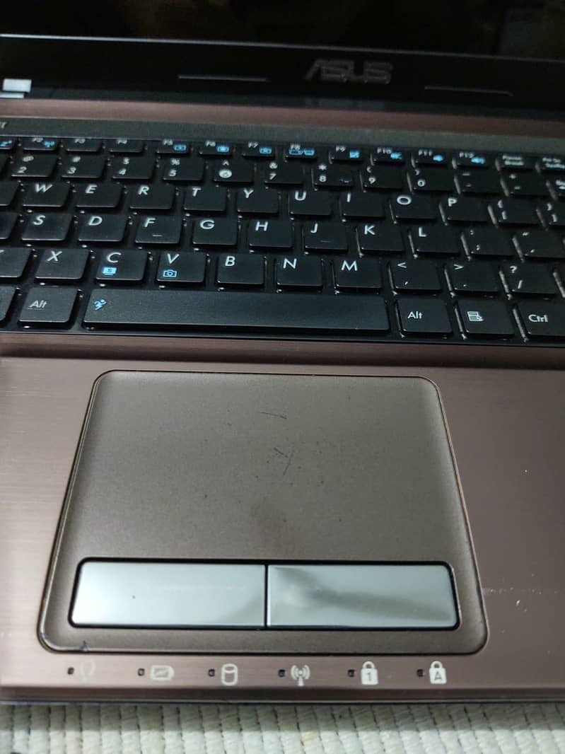 Urgent Sale Original American ASUS Laptop 17inch LED Crystal ClearDisp 18