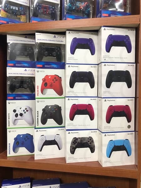 ps5 ps4 xbox consoles and controllers 1