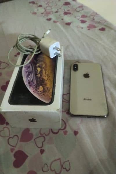 Iphone Xs 64gb pta approved (Golden) mint condition