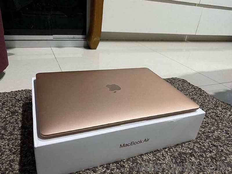 Macbook Air M1 2020 for sale with box 1