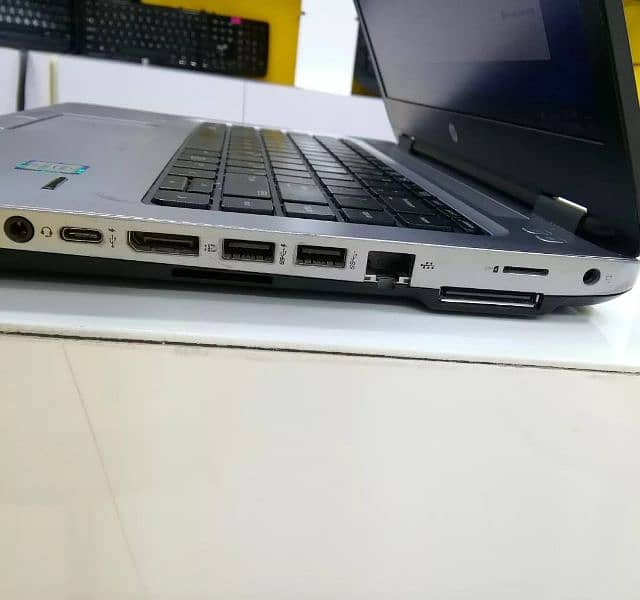 Hp laptop HP ProBook 640 G2.8gb/256gb 3