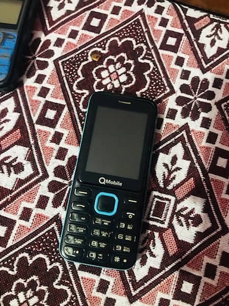 q mobile e400 1