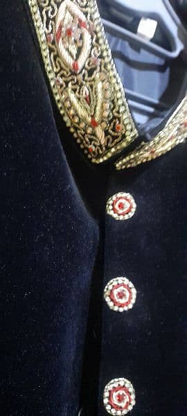 beautiful embroided sherwani with groom cap only 3hour used 9
