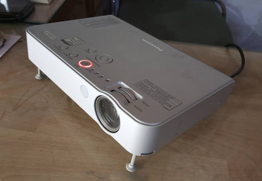 Multimedia Projector for Rent 3