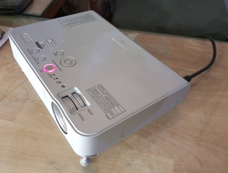 Multimedia Projector for Rent 4