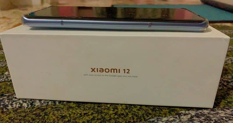 Xiaomi 12 - 12/256 - 10/10 Like New Condition- Complete Box- Only CASH 1