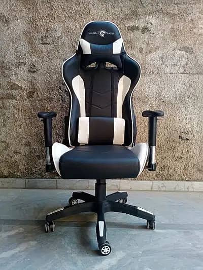 GLOBAL RAZER Premium Quality Imported Gaming Chair with Reclining 3