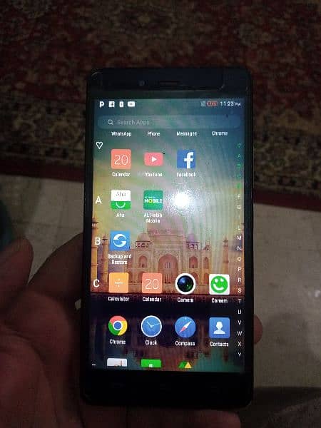 Infinix Hot4 0