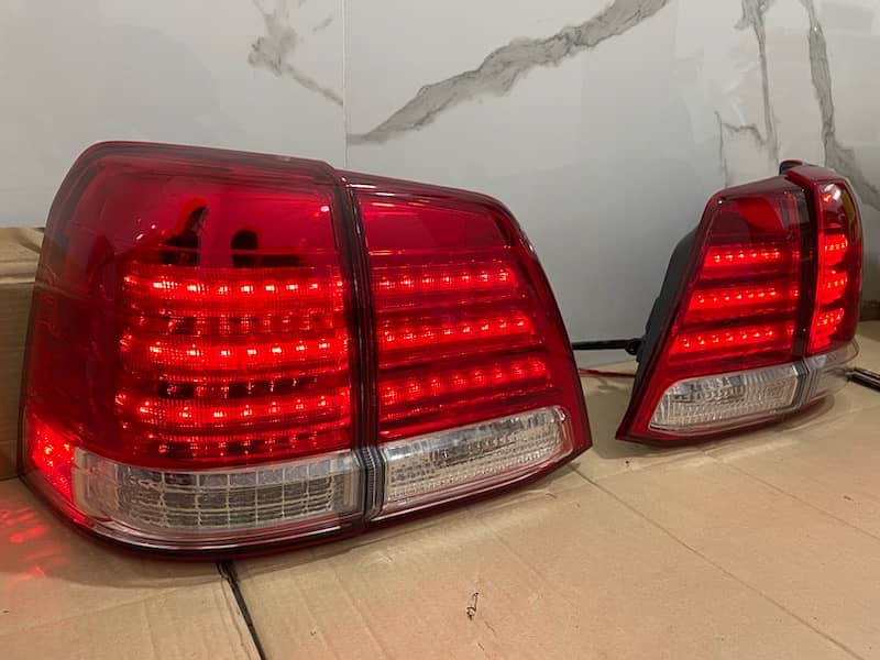 TOYOTA LAND CRUISER REAR TAIL LIGHTS MIDWEST STYLING 2008-2014 LC200!! 2
