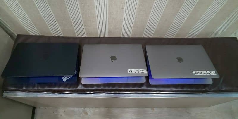 apple macbooks Air 2022 m2 midnight blue 8