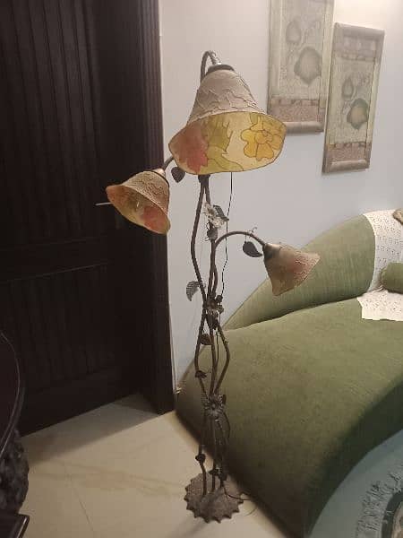 Beautiful standing lamp  3 lights with fiber glass   shades 2