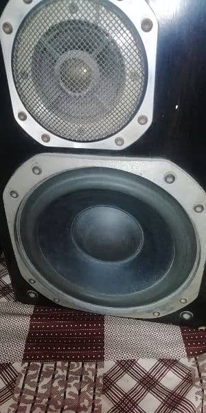 PIONEER SPEEKERS 160 +160 WATTS 9