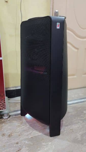 Samsung sound tower MX-T70 13