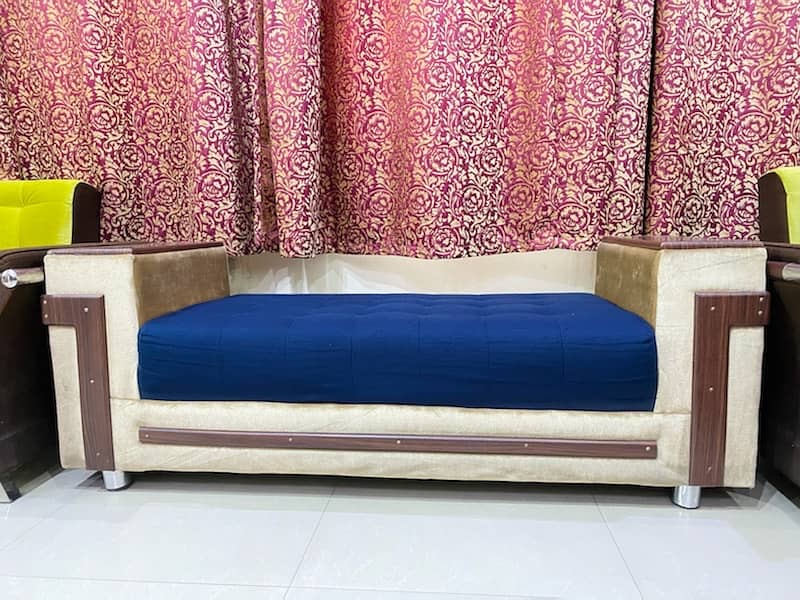 sofa , royal blue clr 0