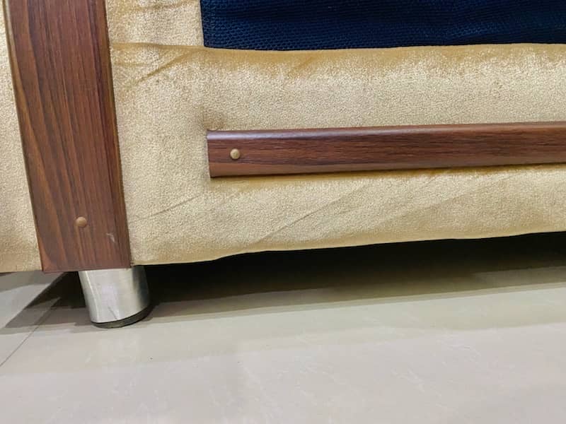 sofa , royal blue clr 6