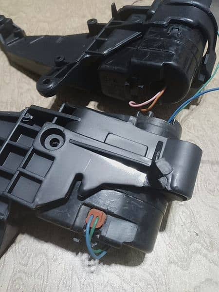 Toyota Corolla 2012 Model Retractable Motors 0324-4239343 3