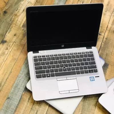 Hp Elitebook 820 G3 with Touch Screen