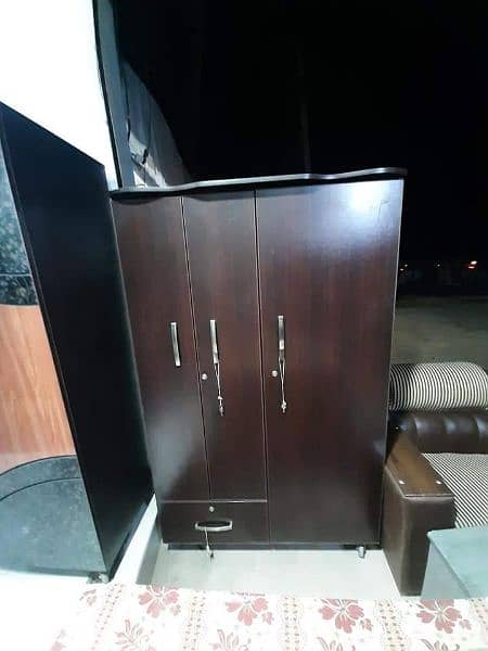 3Door Suiting Almari, Wardrobe, 2Door Almari, Safe Almari 3