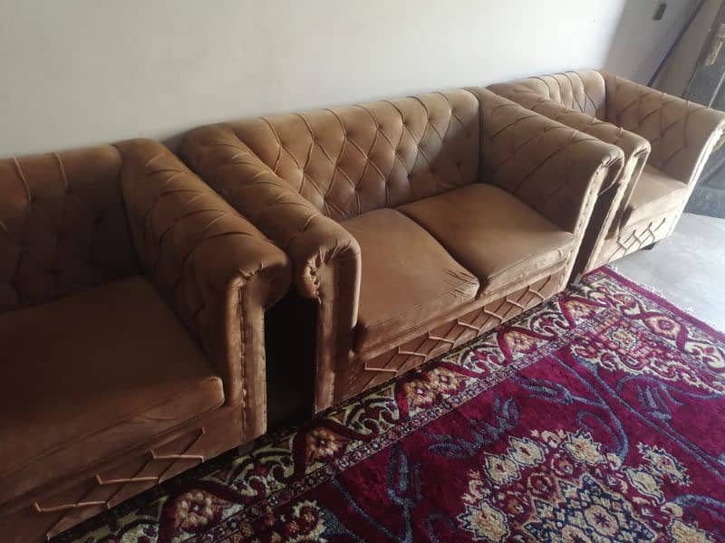 New Sofa boht km use how he 7 seater 4