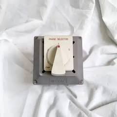 4 Phase selector, Generator Switch over