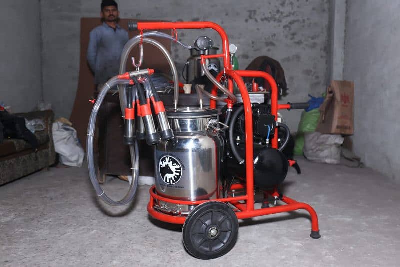 milking machine/ oil base vacuum tank/35 litre bucket 0