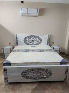 double bed king size , bed set , wooden , bedroom set