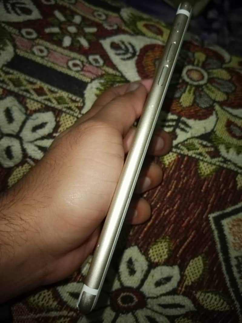 iPhone 7 Plus 1