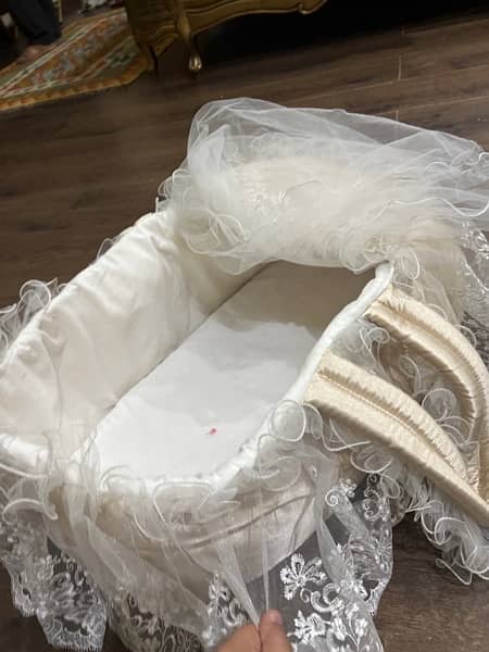 gold and white lace baby bassinet 0