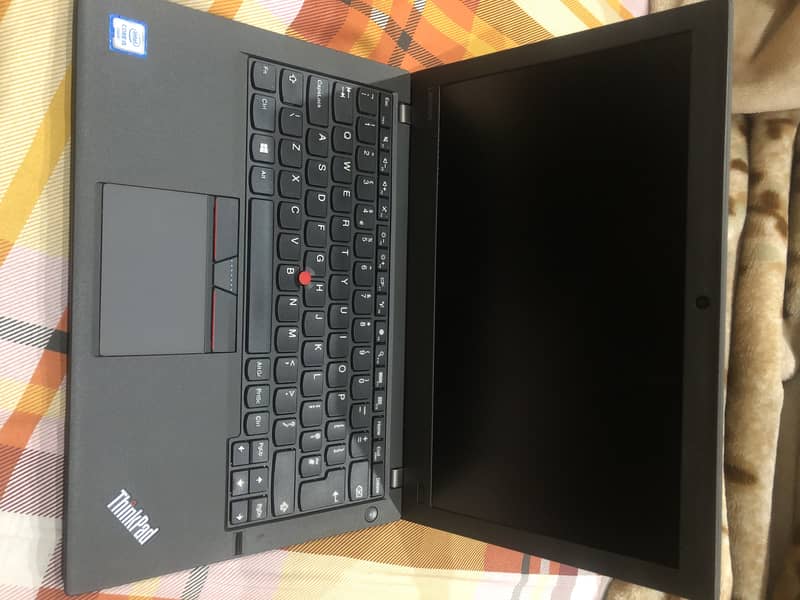 Lenovo Thinkpad x260  8/256 Core i5 6th generation 5