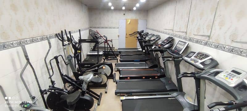 Treadmill. Exercise cycle. Ellepticals. SpinBikes. Jogging. Running 7