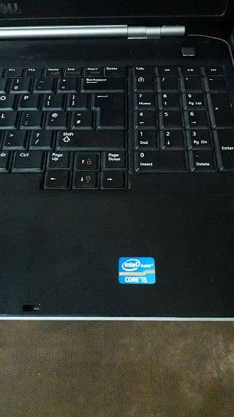 dell 5520 laptop 1