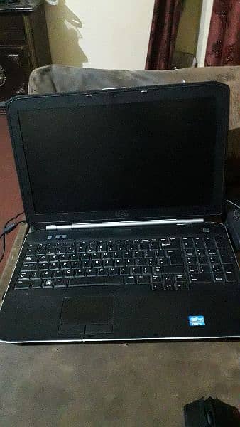 dell 5520 laptop 2