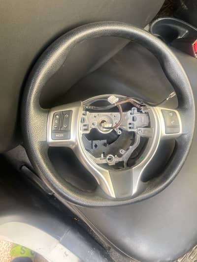 Toyota Vitz multimedia Steering wheel