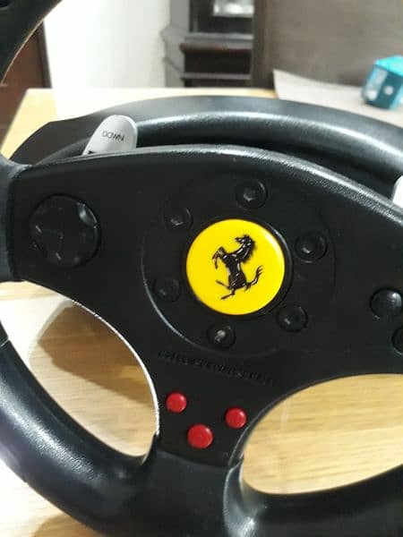 Volante Thrustmaster Ferrari GT Experience