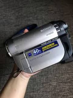 Sony Handycam DCR-DVD 610E (Japan)